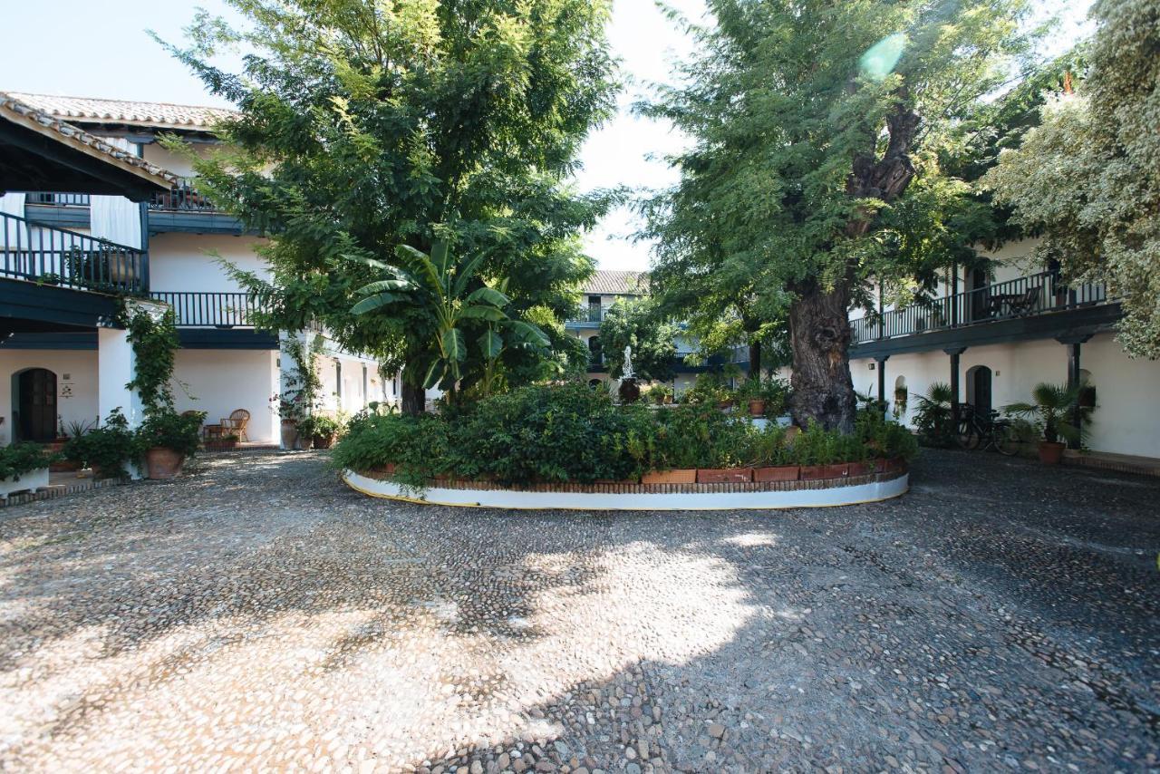 Aitana'S Retreat With Charming Garden Apartment Seville Exterior photo