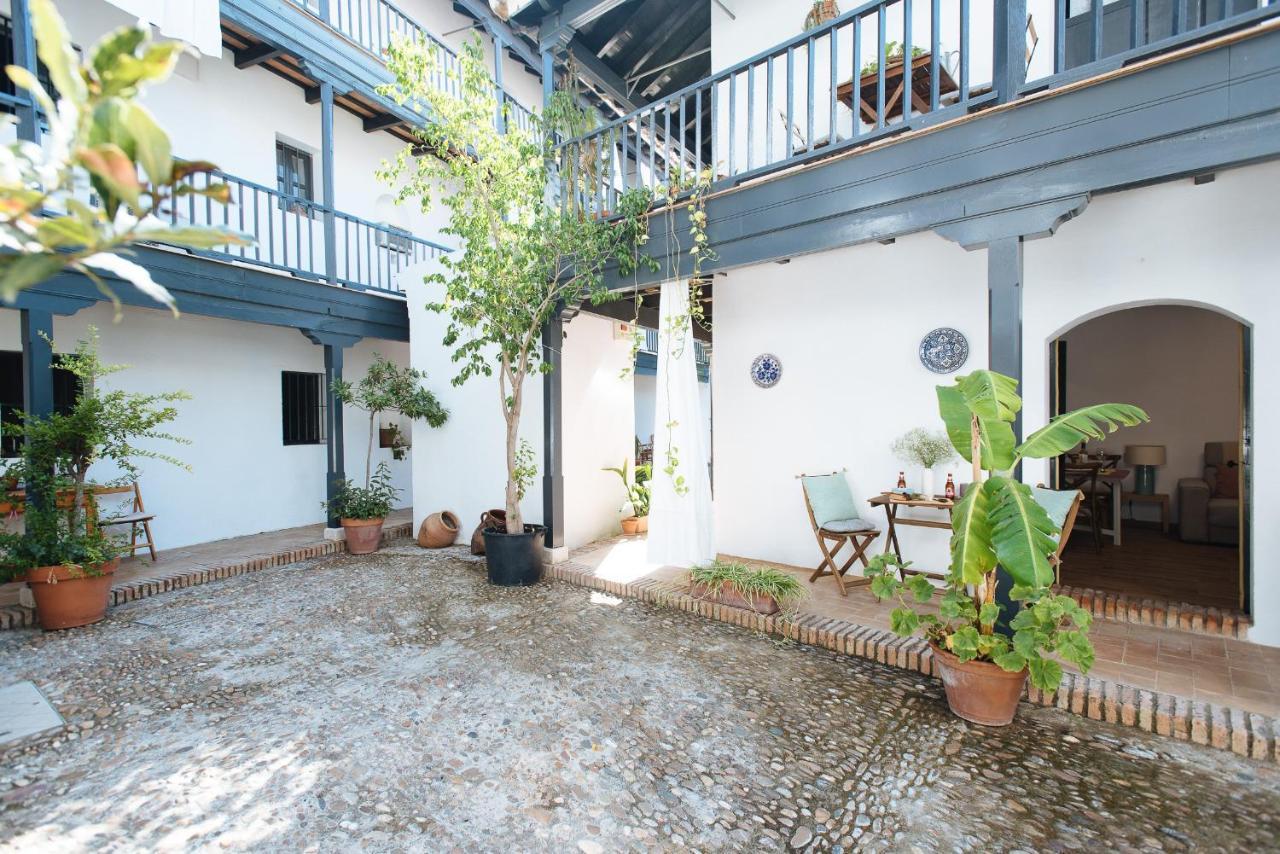 Aitana'S Retreat With Charming Garden Apartment Seville Exterior photo