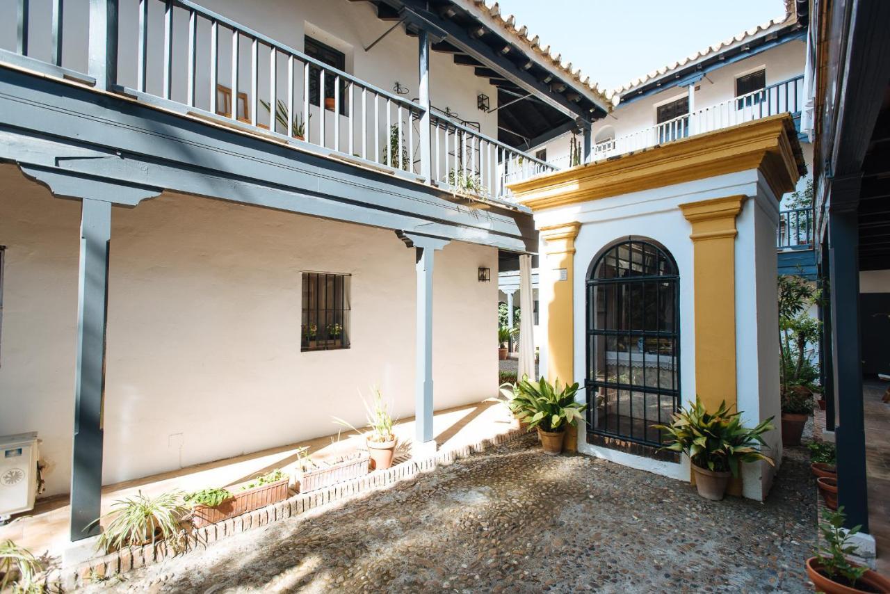 Aitana'S Retreat With Charming Garden Apartment Seville Exterior photo
